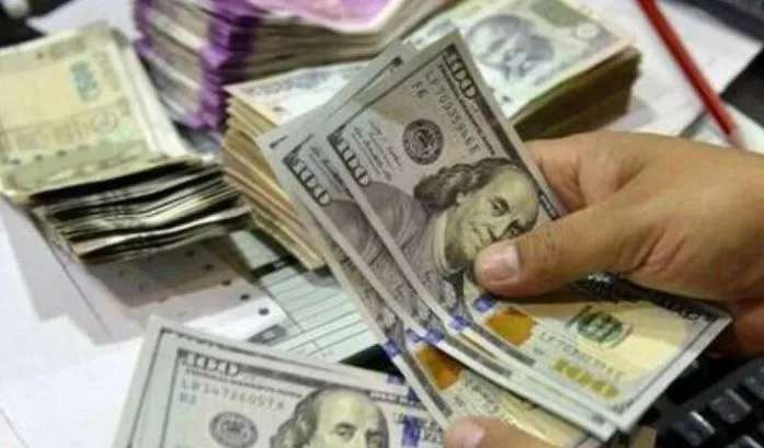 रुपया शुरुआती कारोबार में अमेरिकी डॉलर के मुकाबले 13 पैसे बढ़कर 73.90 पर पहुंचा