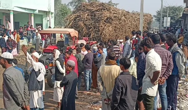 मुरादाबाद : गन्ना लदी ट्राली का हिच टूटा, ट्रैक्टर चालक की मौत
