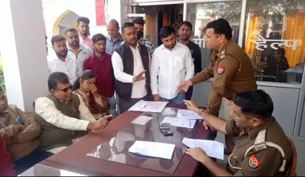 अमरोहा : जमीनी विवाद को लेकर भाजपाइयों में नोकझोंक