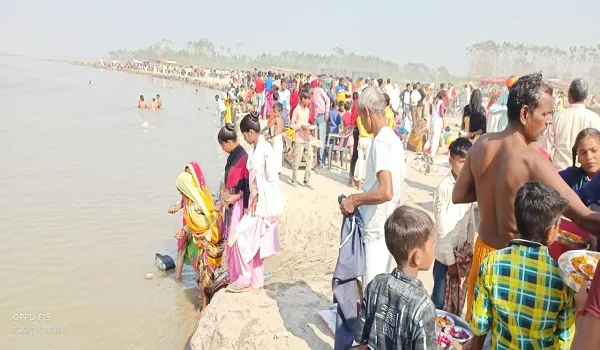 रामपुर : कार्तिक पूर्णिमा पर कोसी के घाटों पर उमड़ी भीड़