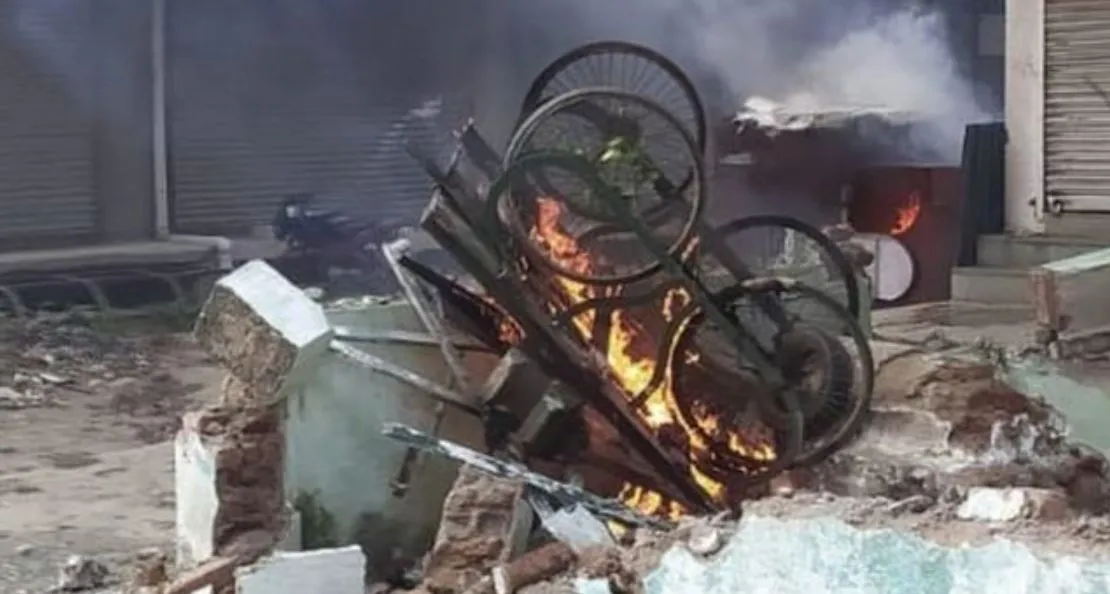 सुलगते महाराष्ट्र में हालात काबू करने की कवायद, अमरावती में कर्फ्यू, इंटरनेट सेवा बंद