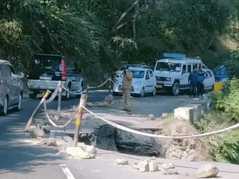 हल्द्वानी: ज्योलीकोट मार्ग पर बढ़ा वाहनों का दबाव, सुबह से शाम तक लग रहा जाम