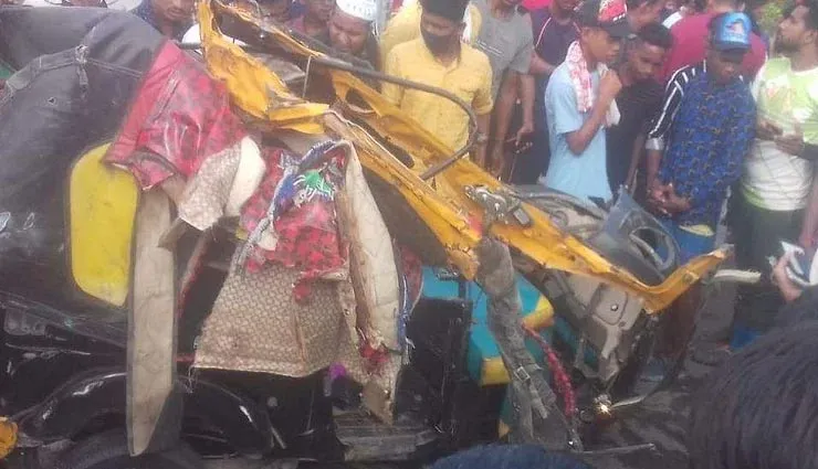 असम में बड़ा हादसा: ट्रक और ऑटोरिक्शा की टक्कर, 10 लोगों की मौत