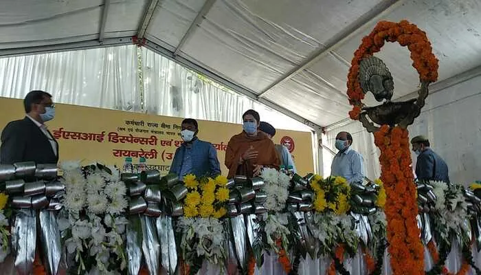 केंद्रीय मंत्री स्मृति ईरानी ने ESI डिस्पेंसरी का किया लोकार्पण