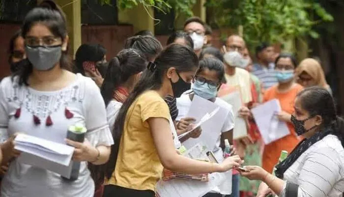 तीन पालियों में आज होगी कैट 2021 की परीक्षा, अभ्यर्थी इन बातों का रखें ध्यान