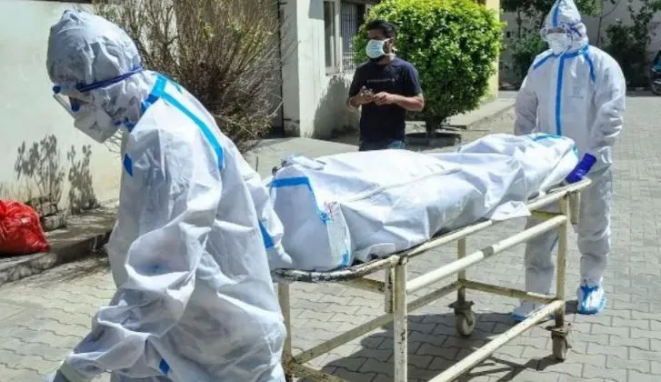 कोविड-19 से जान गंवाने वाले लोगों की याद में यहां बनाया गया देश का पहला स्मारक