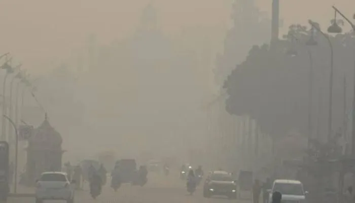 लखनऊ: मौसम विभाग ने दी जानकारी, दिसंबर के पहले हफ्ते में तेज हवाओं के साथ हो सकती है बारिश