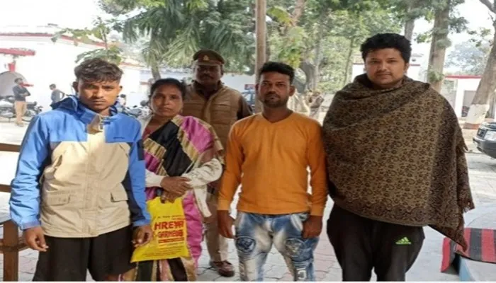 बाराबंकी: पुलिस ने किया सराहनीय कार्य, विक्षिप्त व्यक्ति को परिजनों से मिलाया