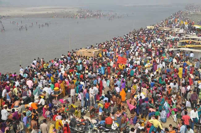 बरेली: चौबारी पर कार्तिक मेले की तैयारियां तेज, प्लास्टिक मुक्त होगा