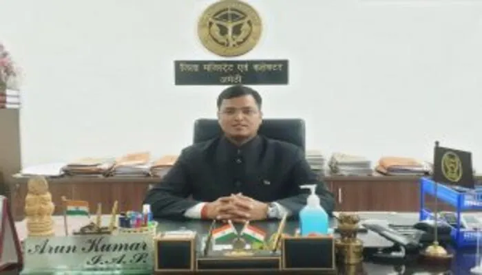 अमेठी: जिलाधिकारी ने मतदाता फार्मों की फीडिंग की स्थिति का लिया जायजा, दिए आवश्यक निर्देश