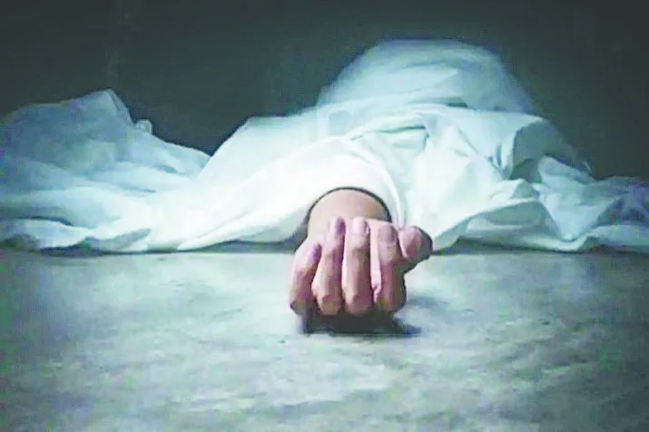 बरेली: पहले युवती के साथ छेड़छाड़ की, मुकदमा दर्ज हुआ तो तमंचे के बल पर ले जाकर खिला दिया जहर, मौत