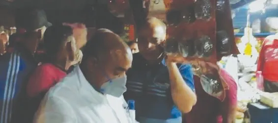 रामपुर: शहर में पॉलीथिन पकड़ने पालिका टीम पर हमला, हंगामा