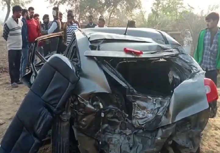 बदायूं: बिल्सी रोड पर अज्ञात वाहन ने कार को मारी टक्कर, एक सिपाही सहित दो की मौत