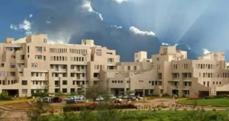 कर्नाटक के मेडिकल कॉलेज में कोविड-19 के 116 और नए मामले, कुल संक्रमितों की संख्या 182 हुई