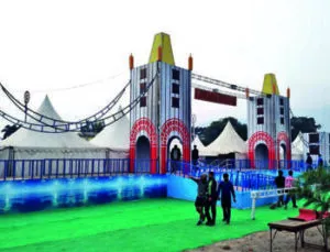 हल्द्वानी: 11 दिनों से चल रही प्रदर्शनी के आगे बेबस विभाग