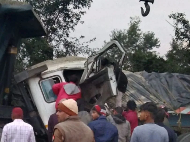 बरेली: खड़े ट्रक में दूसरे ट्रक ने मारी टक्कर, चालक की मौत