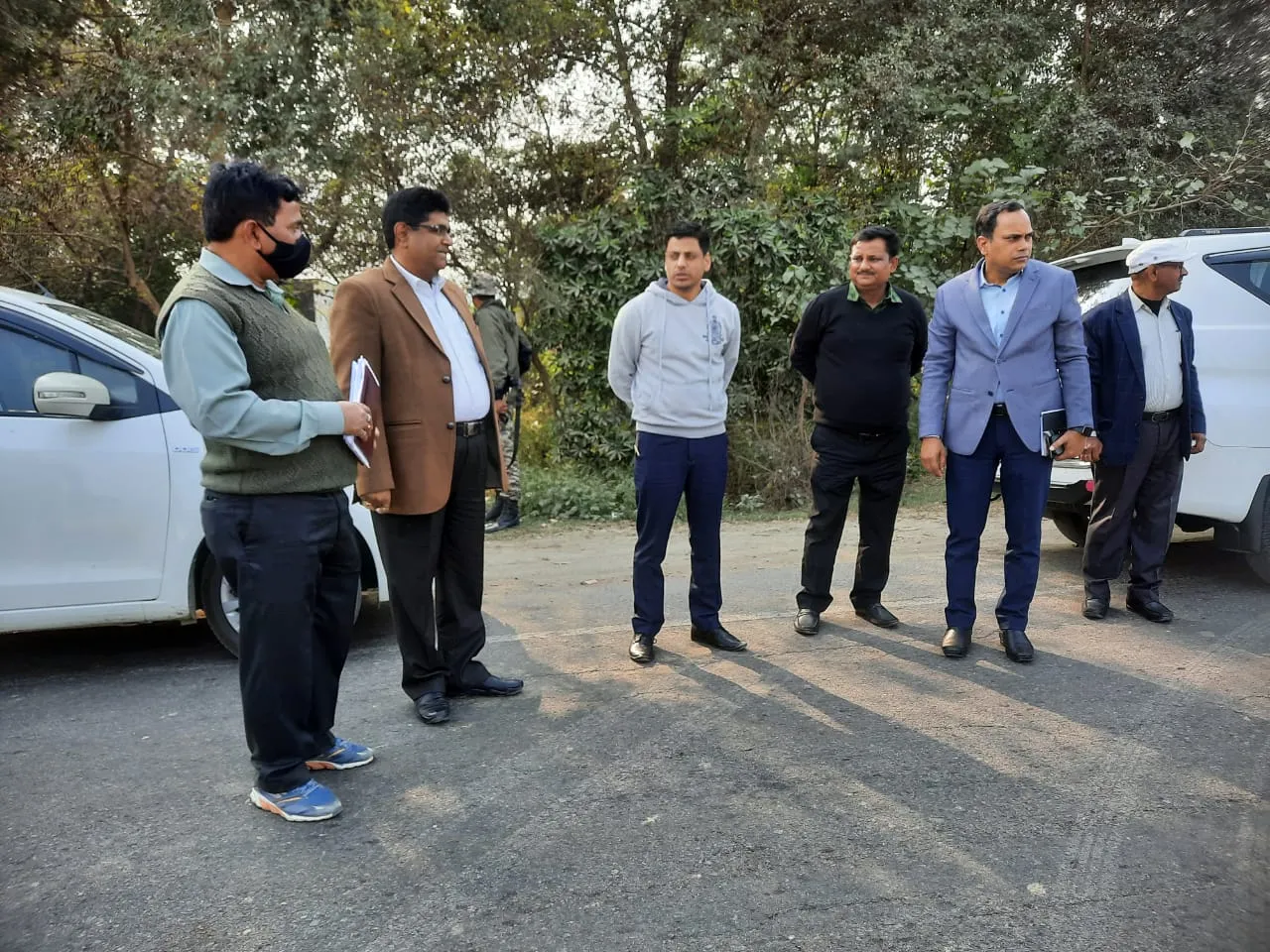 बरेली: कार्य में तेजी न लाने पर फर्म को काली सूची में डालने की चेतावनी