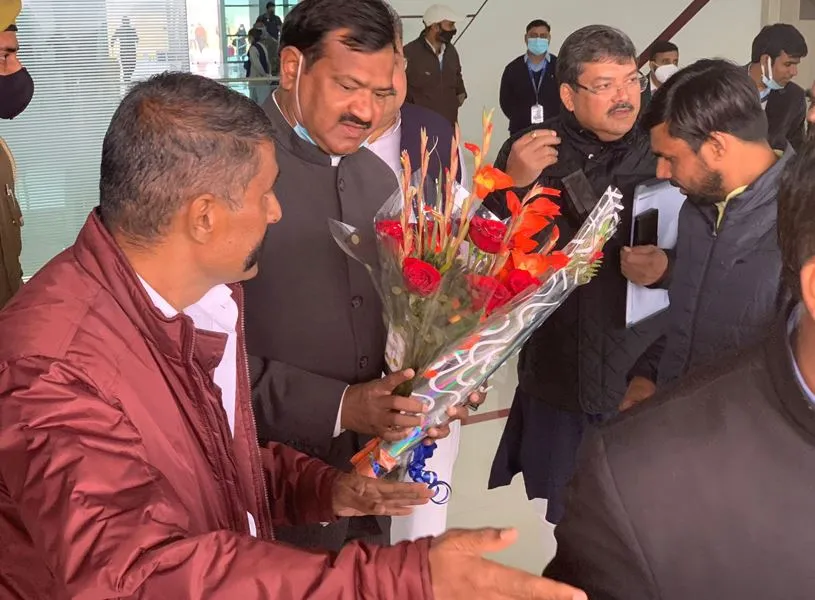 बरेली: ऑमिक्रान को है हराना…दवाओं की उपलब्धता बनाए रखने का आग्रह किया