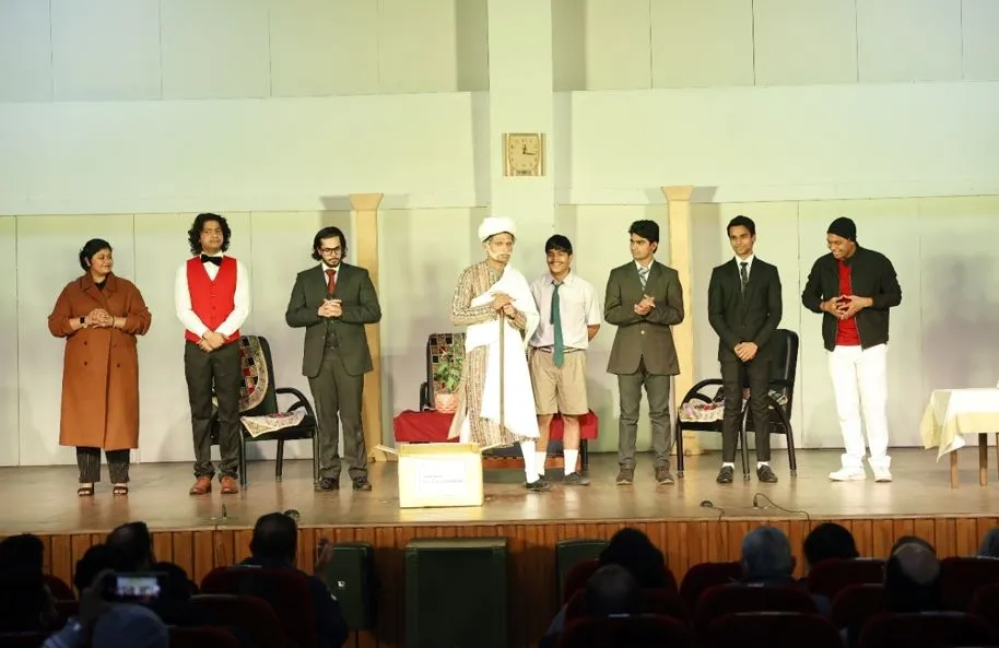 बरेली: एसआरएमएस रिद्धिमा में ‘ए प्राइवेट अफेयर’ का मंचन