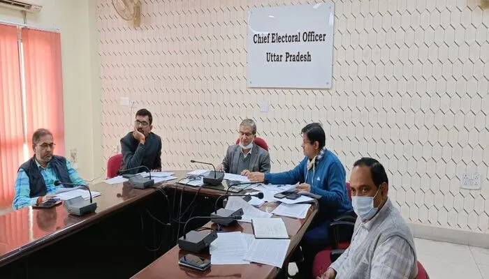 गंभीरता से किया जाए मतदाता पंजीकरण का कार्य,  छोटी-छोटी गलतियां होने पर निरस्त न किया जाए फार्म