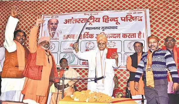 मुरादाबाद : डॉ. प्रवीण तोगड़िया बोले- तब्लीगी जमात पर प्रतिबंध नहीं लगा तो हालात हो जाएंगे खराब