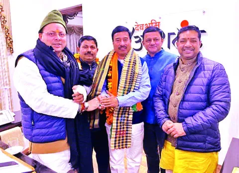खटीमा: कांग्रेस के कद्दावर नेता पूर्व जिपं सदस्य जेठी ने थामा भाजपा का दामन