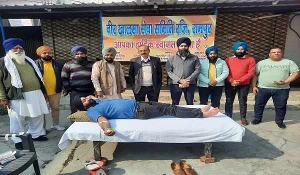 रामपुर : शहीदी पर्व गुरुद्वारे में शिविर लगाकर 33 लोगों ने किया रक्तदान