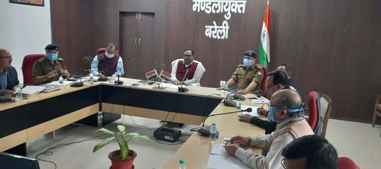 बरेली: सड़क पर न दिखें खटारा स्कूली वाहन, नियमित चेकिंग करें