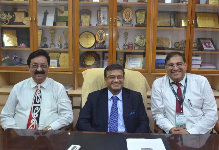 बरेली: शुगर से बचना है तो तनाव कम लें, खुशहाल रहें