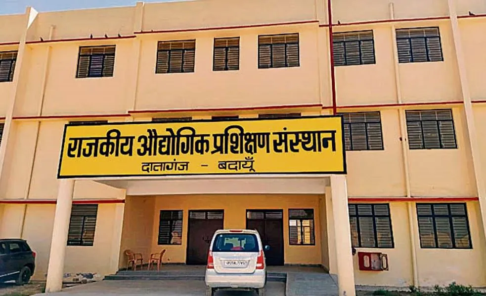 बदायूं: दातागंज के पथरीले पथ पर धीमी रही विकास की गति