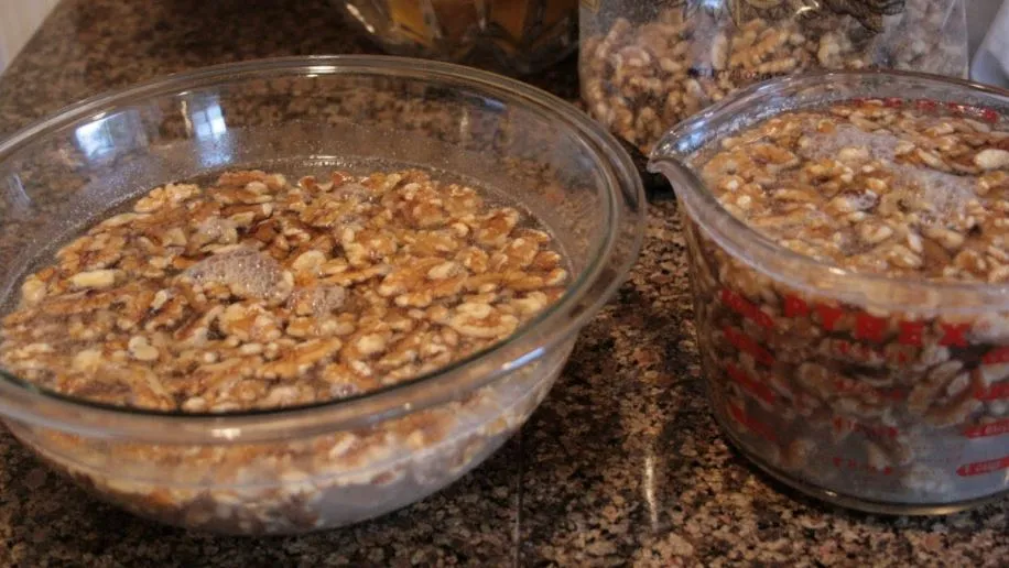 सर्दियों में रोज खाएं 2 भीगे अखरोट, कंट्रोल में रहेंगी ये बीमारियां