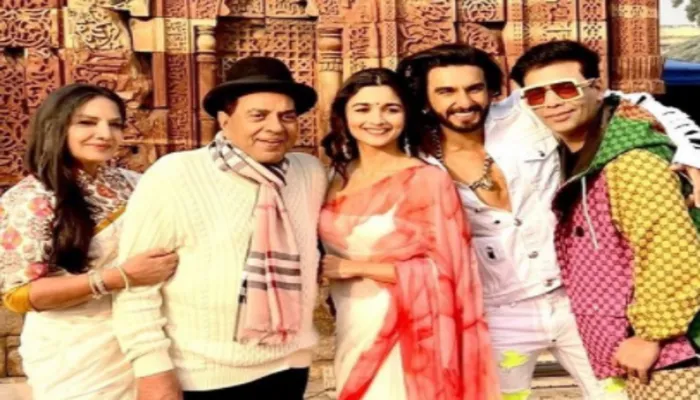 धर्मेंद्र ने शेयर की ‘रॉकी और रानी की प्रेम कहानी’ के सेट से BTS फोटो