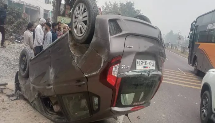 अयोध्या: कार की टक्कर से ठेला चालक की मौत