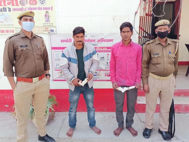पीलीभीत: पुलिस ने गश्त के दौरान दो संदिग्धों को तमंचे सहित पकड़कर भेजा जेल