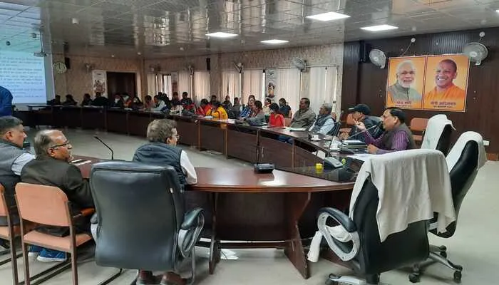 बहराइच: 11 पोलिंग पार्टियां निपटाएंगी तीन पंचायतों के उपचुनाव