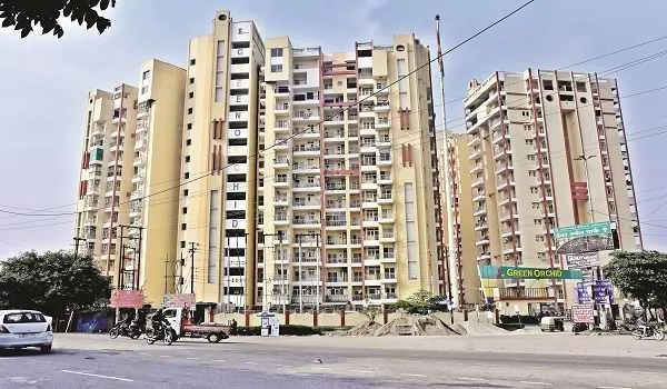 मुरादाबाद : ऊंची है बिल्डिंग…फायर ब्रिगेड में दम नहीं