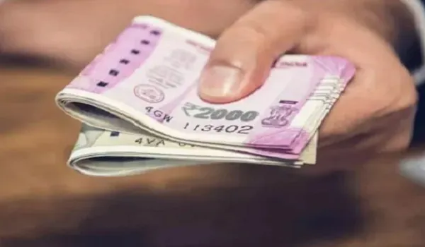 मुरादाबाद : दवा के नाम पर रिटायर्ड शिक्षक से छह लाख रुपये ठगे, दरोगा ने बिना जांच के ही खत्म कर दिया केस