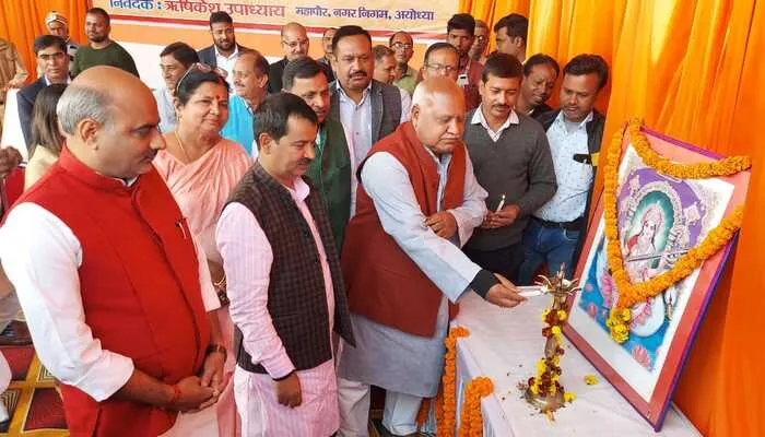 सुविधाएं उपलब्ध कराने में प्रगति कर रहा नगर निगम: लल्लू सिंह