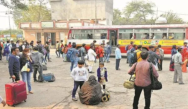 मुरादाबाद : अब यात्रियों को किराये में मिलेगी राहत, रेलवे स्टेशन रोड से गुजरेंगी दिल्ली की बसें