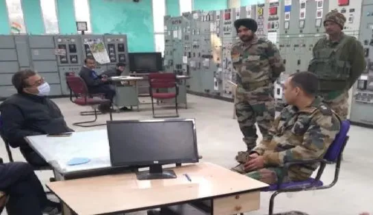 Jammu Strike: बिजली कर्मचारी हड़ताल पर अड़े, प्रशासन ने सेना को सौंपा जम्मू प्रमुख पावर स्टेशन