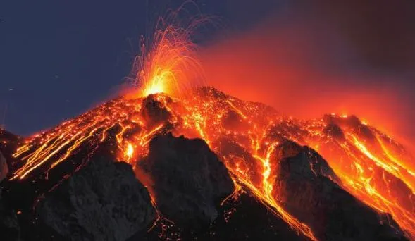 इंडोनेशिया में ज्वालामुखी फटने से अब तक 13 लोगों की मौत, सात लापता