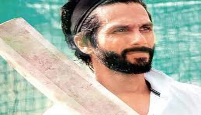 शाहिद कपूर ने शेयर किया ‘जर्सी’ का नया पोस्टर