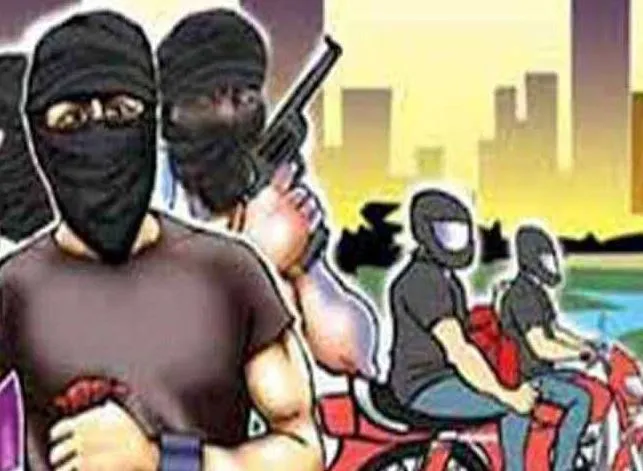 जम्मू में पेट्रोल पंप कर्मचारी से लूट के आरोप में पांच लोग गिरफ्तार, लूटी हुई नकदी बरामद