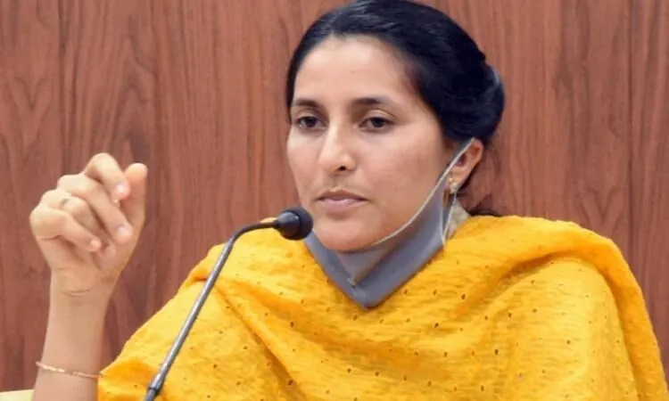 अदालत ने कहा- ओलंपिक खिलाड़ी मयूखा जॉनी प्राथमिकी मामले में पुलिस को जांच करने दें