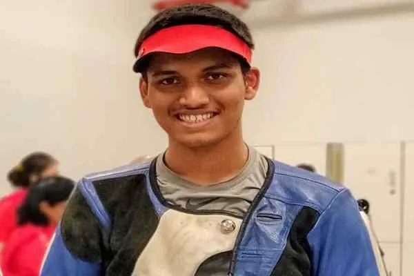 रुद्राक्ष पाटिल ने जीता 12वां आर आर लक्ष्य कप