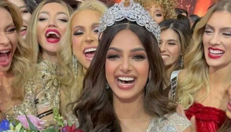 Miss Universe 2021: पंजाब में संधू के घर पर जश्न का माहौल, मां ने याद की बेटी की बातें…