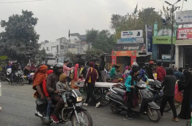 बरेली का संडे बाजार: हर बार हटाया मगर हटा नहीं सके, नगर निगम के अफसर भी हारे