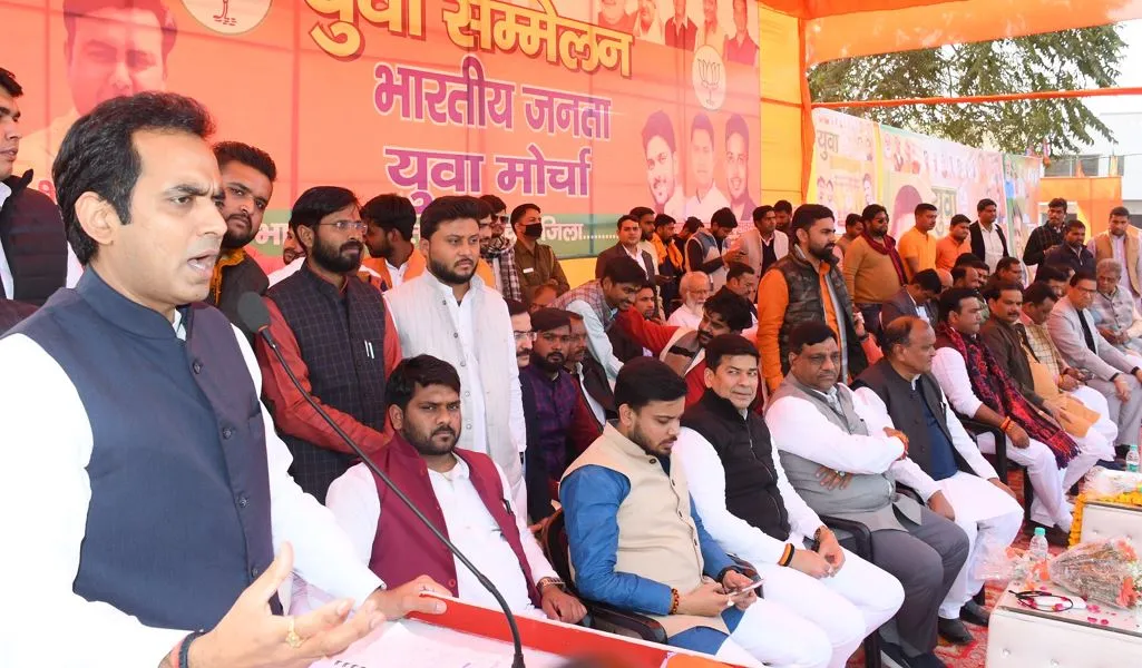 बरेली: ‘हाथ न हाथी और टोटी न सरिया, सिर्फ केसरिया’