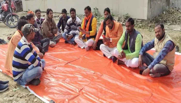 बाराबंकी: लव जिहाद मामले में हिंदू संगठनों ने थाना प्रभारी के खिलाफ खोला मोर्चा, जानें पूरा मामला