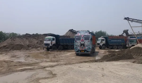 रामपुर : जिले में सरकारी अमला फेल, नहीं थम रहा अवैध खनन का कारोबार